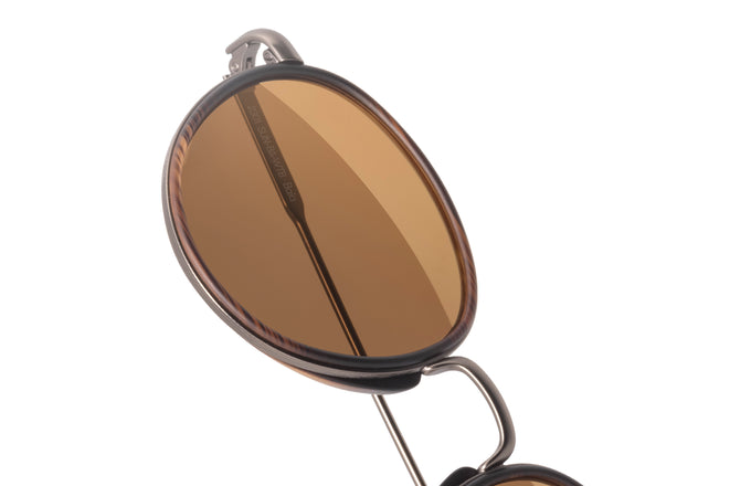 sunski baia tortoise bronze close up of lens