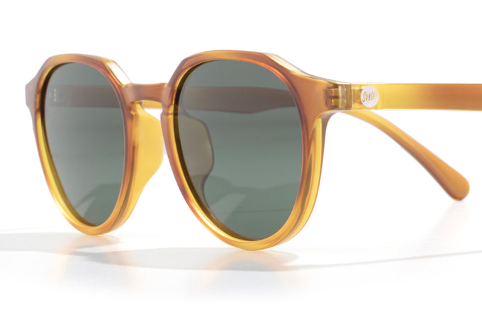 sunski vallarta mellow yellow forest lose up three quarter angle