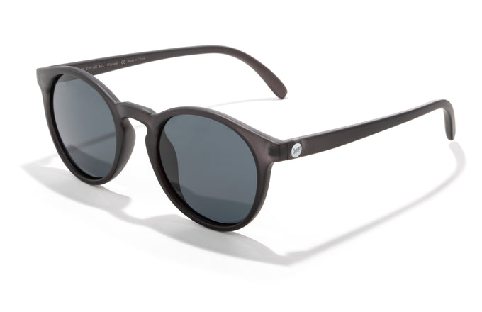 sunski dipsea black slate three quarter angle
