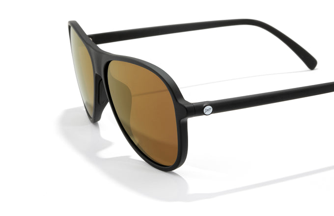 sunski foxtrot black bronze close up side profile