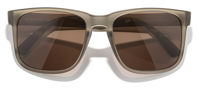 sunski kiva cola amber front angle