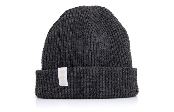 sunski winter sun beanie charcoal standing upright