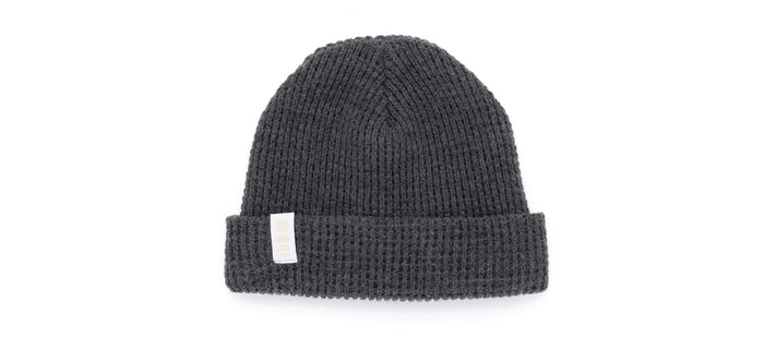 sunski winter sun beanie charcoal flat lay