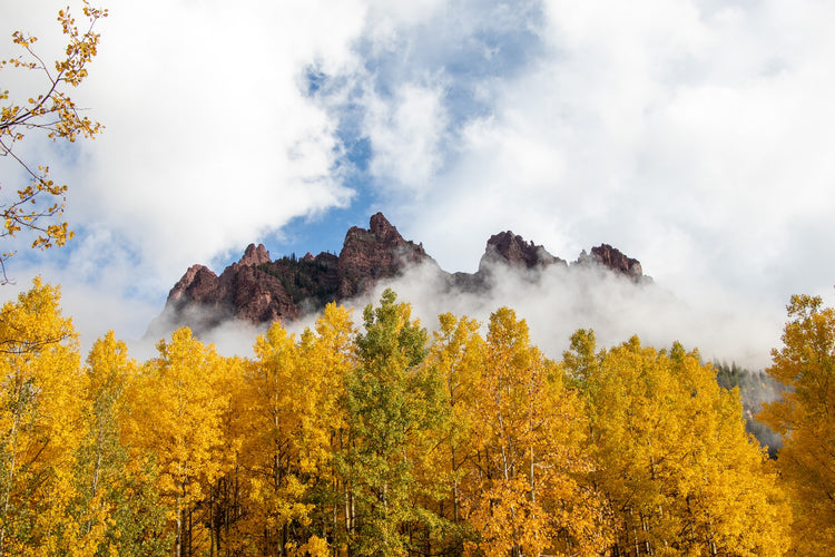 Epic Hikes for Embracing Fall Foliage in the West