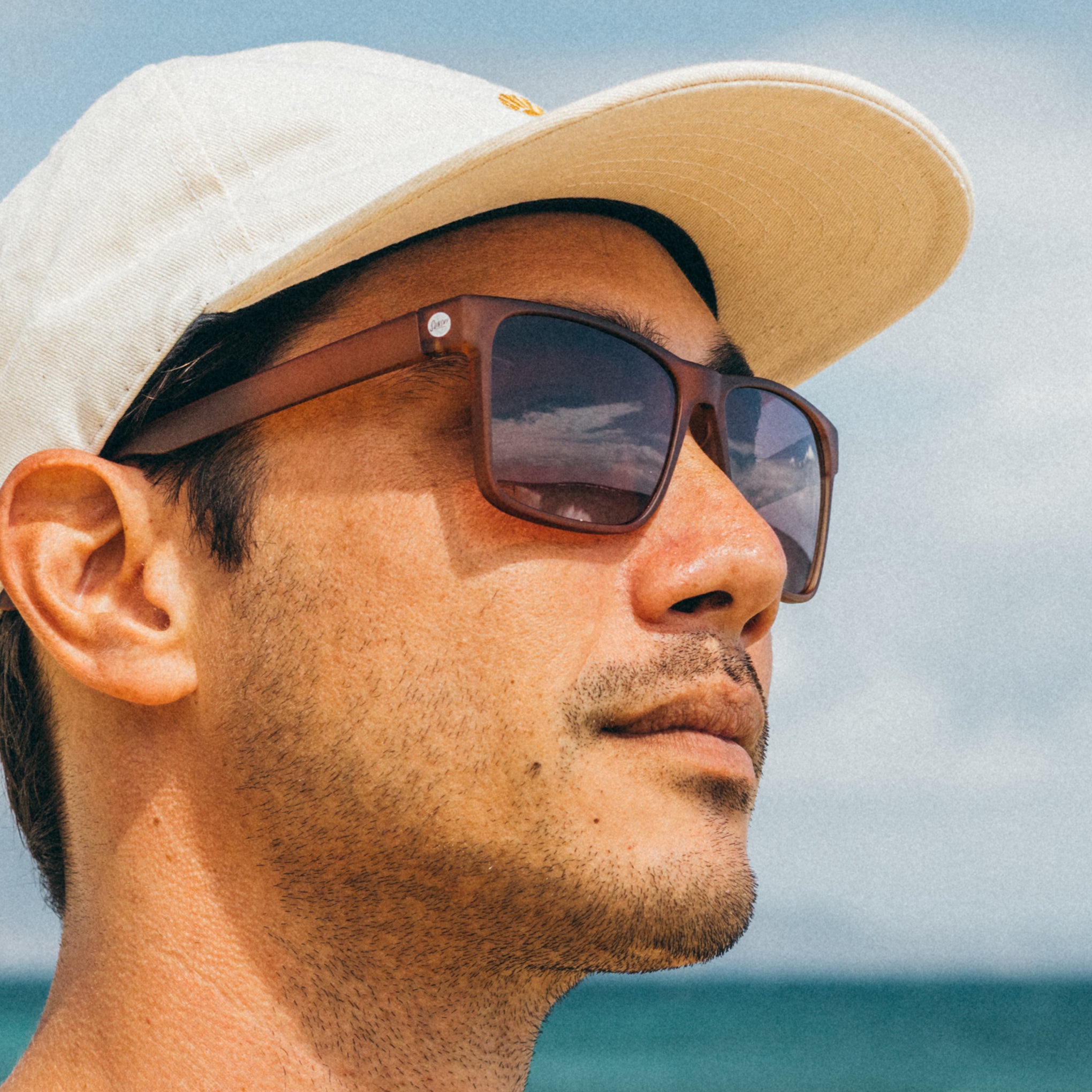 ザンビア産 サクリファイス クリスタルポイント Puerto Polarized Sunglasses – Sunski