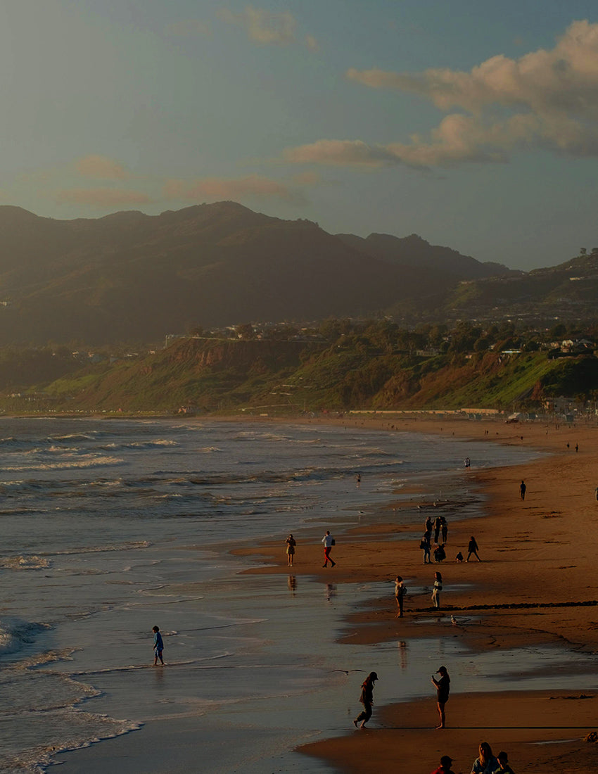 smokey LA beach