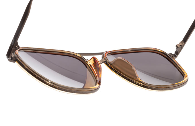 sunski estero horizon slate shot of nose bridge