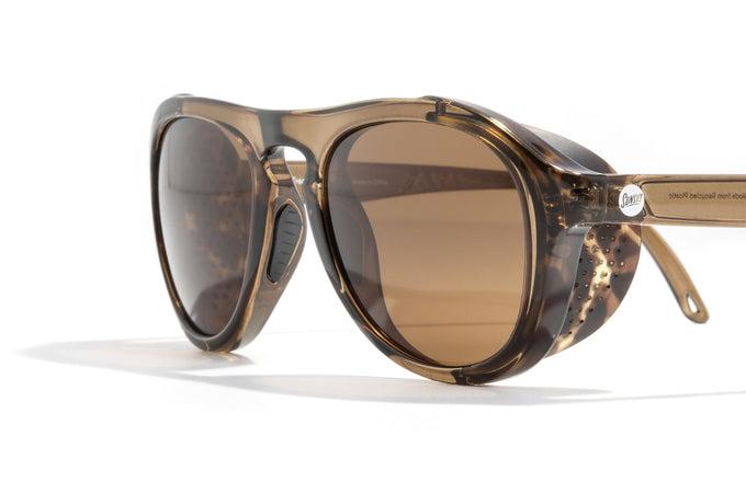 sunski treeline cola amber close up with side shields