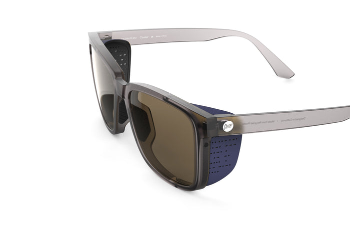 PROD_ACC_SKCO_SPR sunski couloir sun shield indigo on couloir matte mist amber