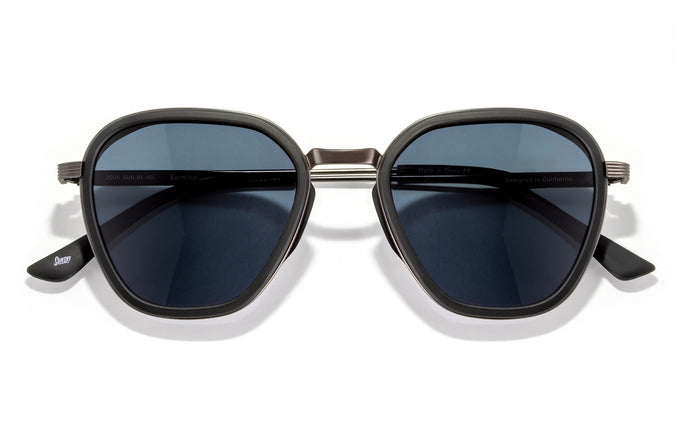 Only & Sons retro square sunglasses in black
