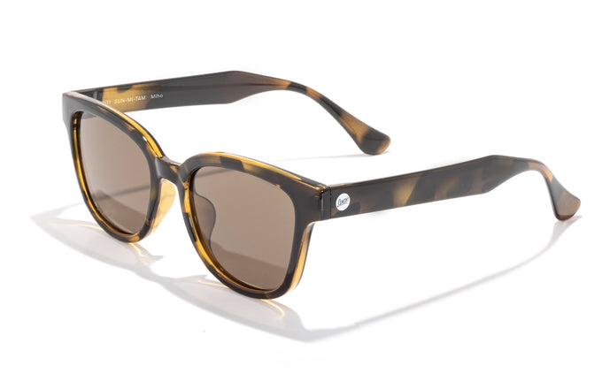 sunski polarized sunglasses miho tortoise amber three quarter angle