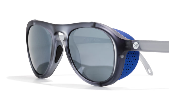 sunski treeline navy silver close up with side shields