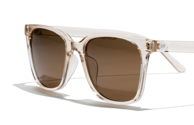 sunski ventana champagne amber close up three quarter angle