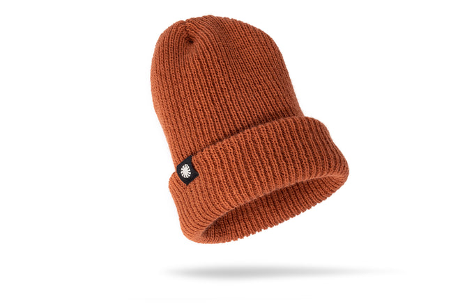 sunski shoulder season beanie burnt sienna floating