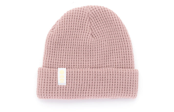 sunski winter sun beanie rose flat lay